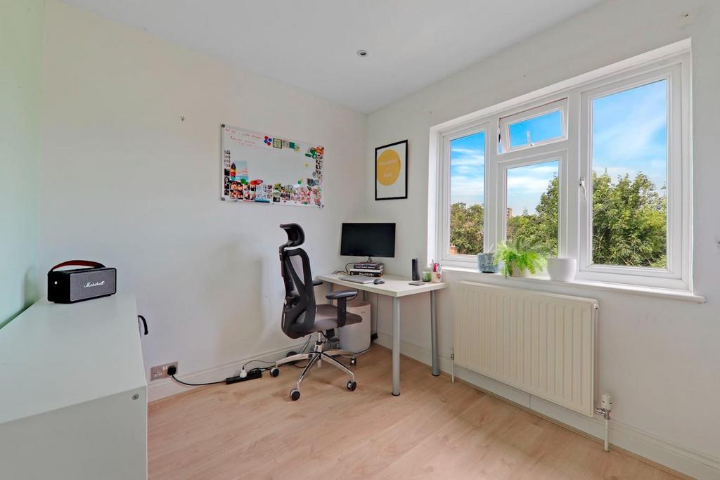 12-73d3 JHProp Wpen - 17 Dover House - 34-medium.jpg