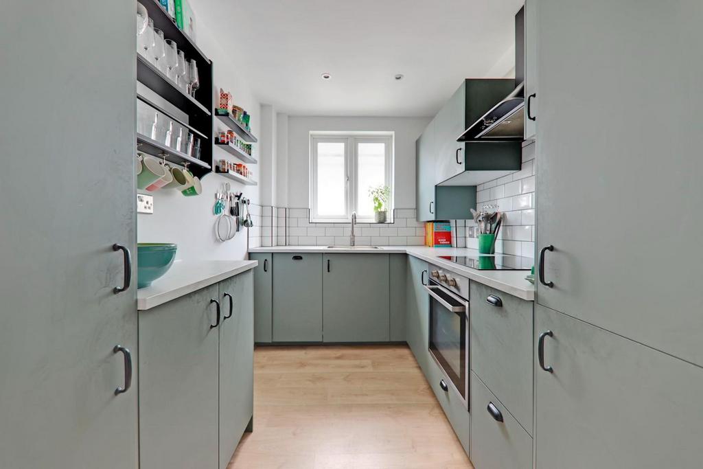 09-888f JHProp Wpen - 17 Dover House - 25-medium.jpg