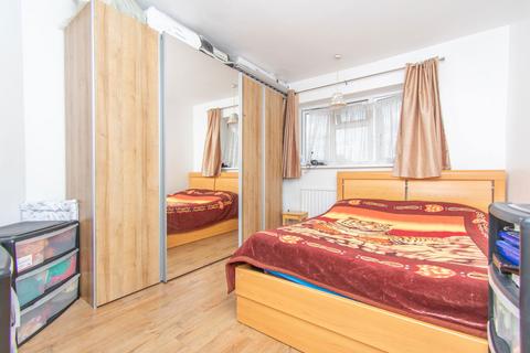 11 Bryngarth Crescent, Leicester, LE5 2AF