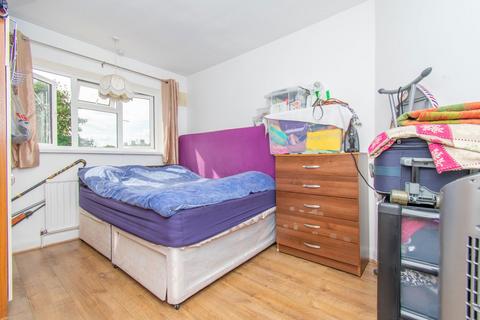 11 Bryngarth Crescent, Leicester, LE5 2AF