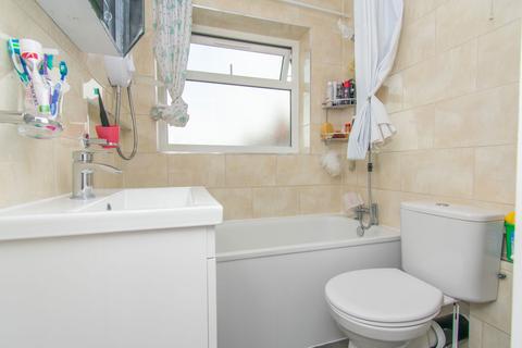 11 Bryngarth Crescent, Leicester, LE5 2AF