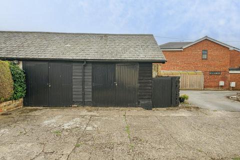 2 bedroom semi-detached house for sale, The Stables, Southcott Village, Linslade