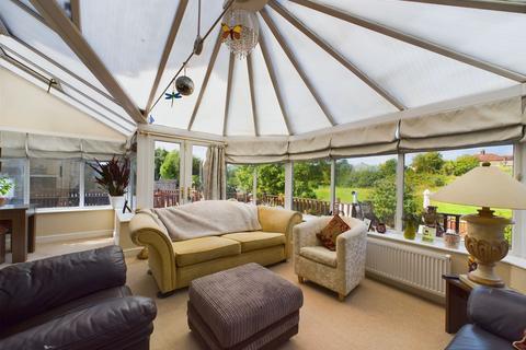 11 Cringle Way, Clitheroe, BB7 2ES
