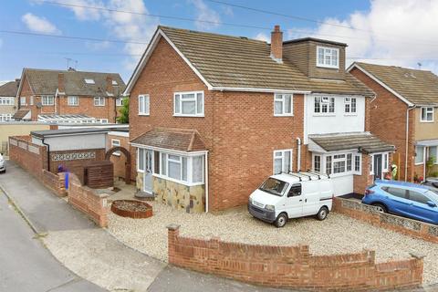 3 bedroom semi-detached house for sale, Chichester Close, Aveley, South Ockendon, Essex