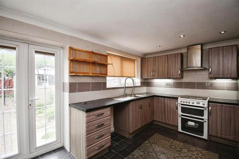 3 bedroom terraced house for sale, Woldcarr Road, Hull