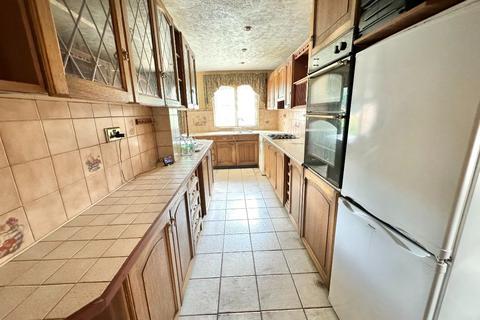 116 Lode Lane, Solihull, B91 2HN