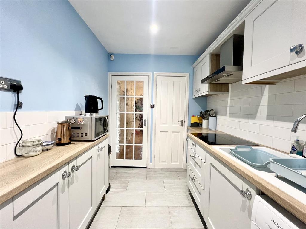Knowle Road, Rowley Regis 3 bed semidetached house for sale £220,000