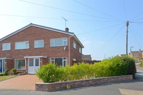 3 bedroom semi-detached house for sale, Boscobel Drive, Heath Farm, Shrewsbury