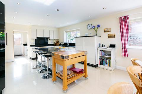 5 bedroom detached house for sale, Park House, Main Street, Sutton on Derwent, York, YO41 4BT