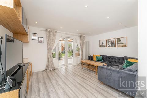 3 bedroom end of terrace house for sale, Southbury Avenue, Enfield