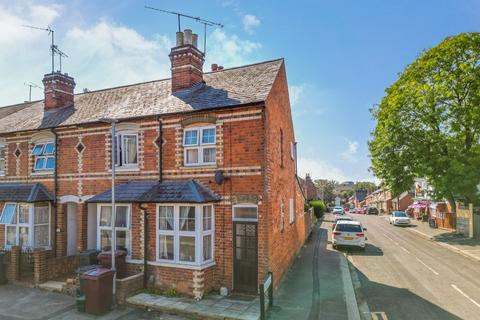 2 bedroom end of terrace house for sale, Wykeham Road, Reading RG6