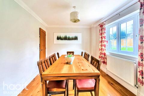 5 bedroom detached house for sale, Beaufort Gardens, Braintree