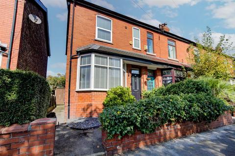 4 bedroom end of terrace house for sale, Abbey Road, Sale