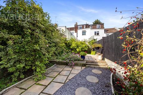 1 bedroom flat for sale, Totland Road, Brighton, East Sussex, BN2