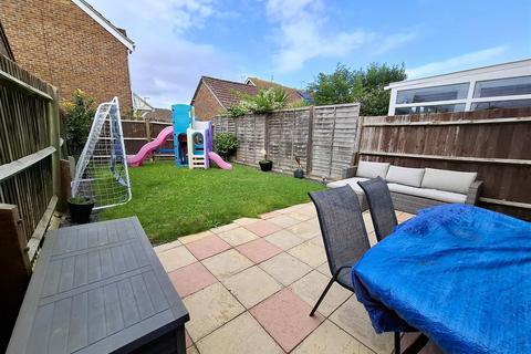 3 bedroom end of terrace house for sale, Buttermere Way, Littlehampton