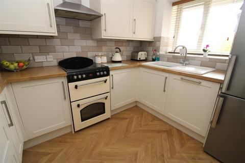 43 Buttermere Way, Littlehampton, BN17 6SX