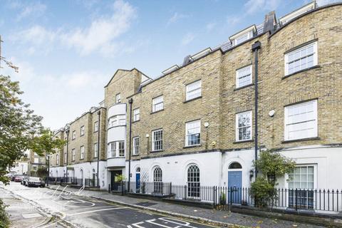 2 bedroom maisonette for sale, Feathers Place, London, SE10 9NE