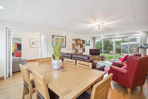14 Ash Close, Slough, SL3 8EG