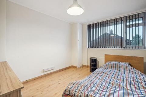 14 Ash Close, Slough, SL3 8EG