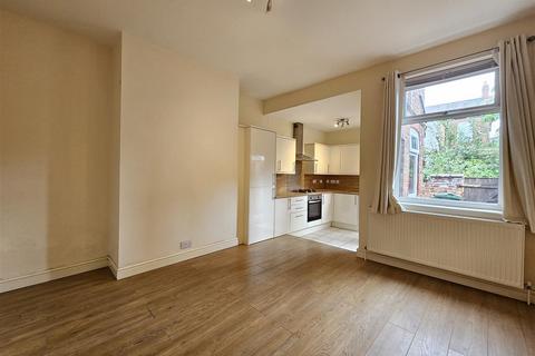 2 bedroom terraced house to rent, Eaton Road, Sale