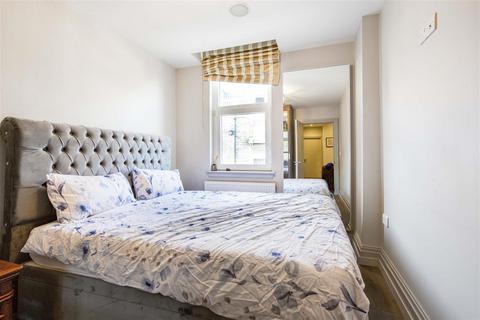 2 bedroom apartment for sale, The Quadrant, Richmond