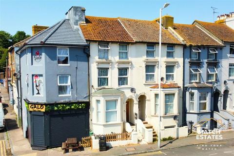 2 bedroom maisonette for sale, Dover Road, Folkestone, Kent, CT20 1JZ