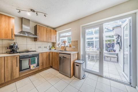 38 Boltons Lane, Binfield, Bracknell, RG42 4UB