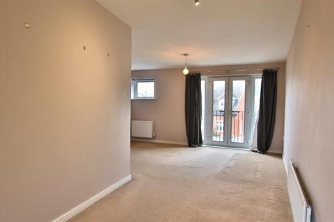 2 bedroom flat for sale, Crispin House Victoria Circus, Tewkesbury