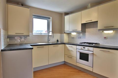 2 bedroom flat for sale, Crispin House Victoria Circus, Tewkesbury