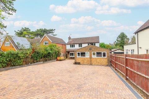 5 bedroom detached house for sale, Church End, Edlesborough