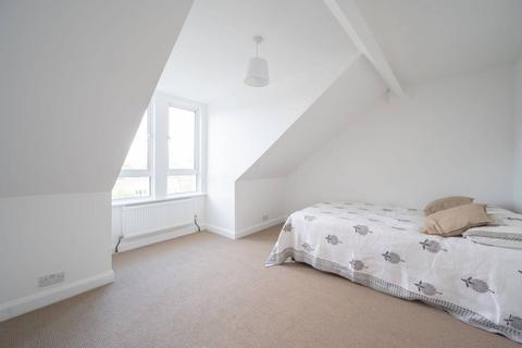 2 bedroom flat for sale, Lucien Road, Tooting Bec, London, SW17