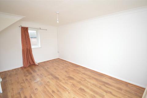 2 bedroom terraced house for sale, Rocheford Close, Leeds, West Yorkshire