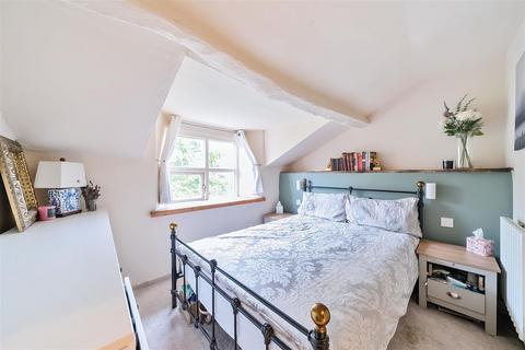 8 Compton Road, South Petherton, TA13 5EN