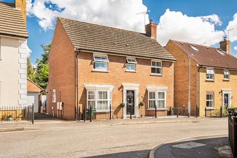 4 bedroom detached house for sale, Church Meadows, Braintree CM7