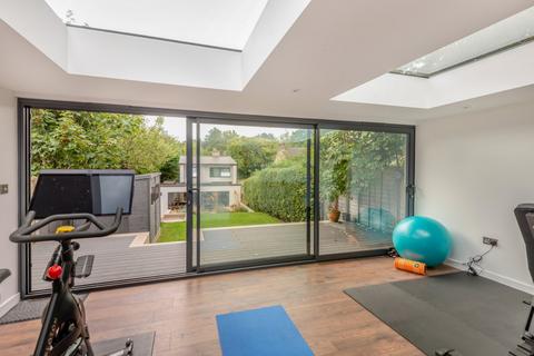 31 Batchwood Drive, St Albans, AL3 5RZ