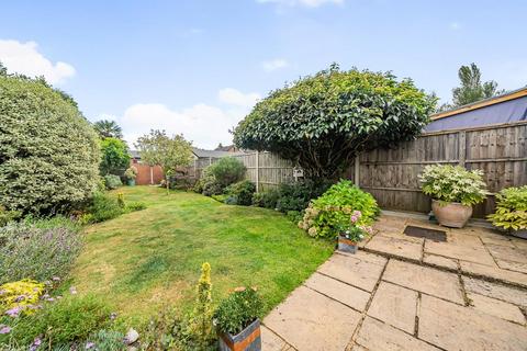 194 Woodthorpe Road, Ashford, TW15 3LQ