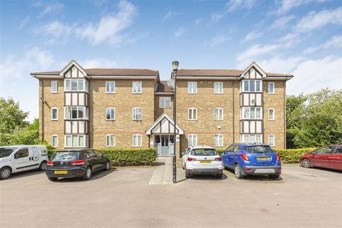 2 bedroom flat for sale, Woodgate Drive, SW16