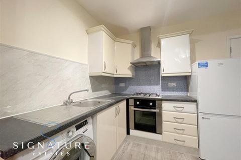 1 bedroom flat to rent, 64h Queens RoadWatfordHertfordshire