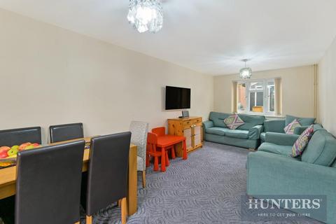 2 bedroom semi-detached house for sale, Brabazon Road, Hounslow