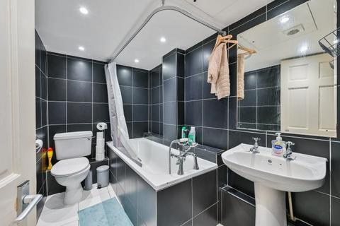 Studio for sale, Basement, Leigh Street, London, WC1H 9EW