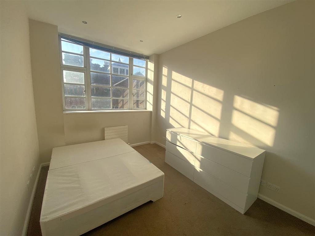 Bedroom NEW.jpg