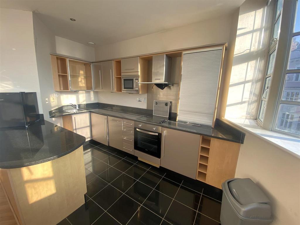 Kitchen NEW.jpg