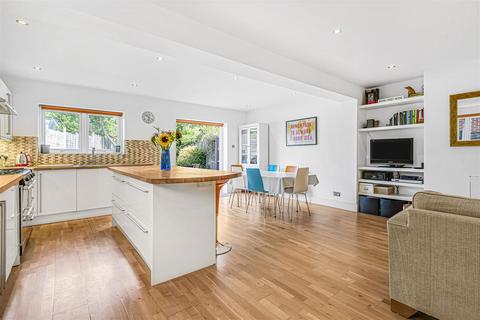 4 bedroom semi-detached house for sale, Fernbrook Road, Caversham, Reading