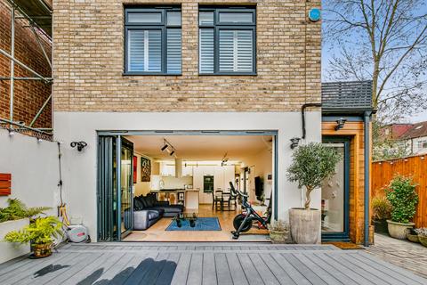 3 bedroom detached house for sale, Castledine Road, London, SE20