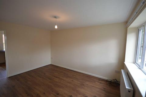 2 bedroom end of terrace house to rent, Sherwood Way, Platt Bridge, Wigan, WN2 5FD