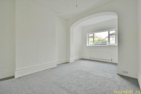 2 bedroom flat for sale, Bolebrooke Road, Bexhill-on-Sea, TN40