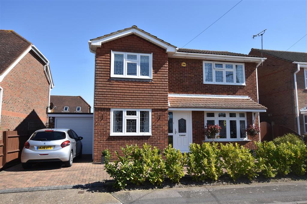 Gainsborough Avenue Canvey Island Ss8 4 Bed Detached House For Sale