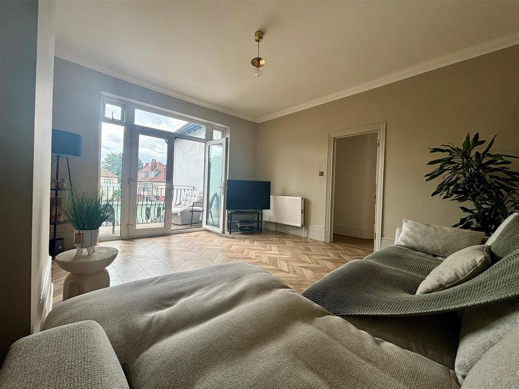 Living Room.jpg