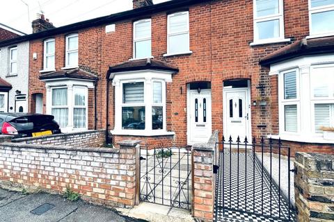 3 bedroom terraced house to rent, Douglas Road