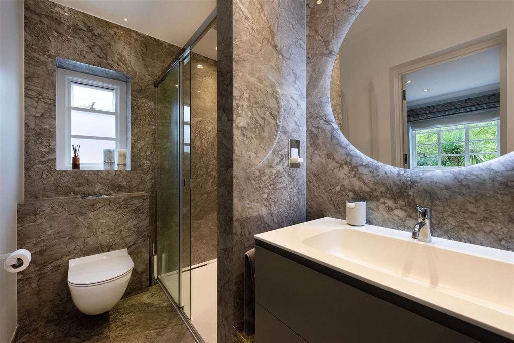 D0270 27 greenhalgh walk m Bath.jpg